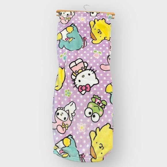 Hello Kitty And Friends Springtime 50”x70" Silk Soft Cloud Throw Blanket New - Picture 7 of 8